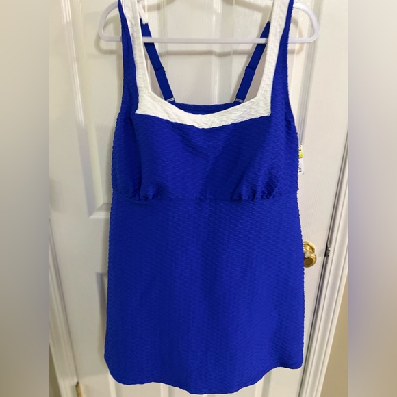 32) Lands end Women's Texture Square Neck Swim Dress NWT size 3x retails $135 - Picture 4 of 11